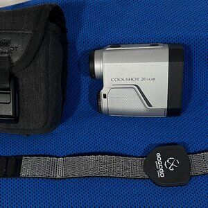 Nikon Coolshot 20i GIII Golf Laser Rangefinder/case and magnet attachment